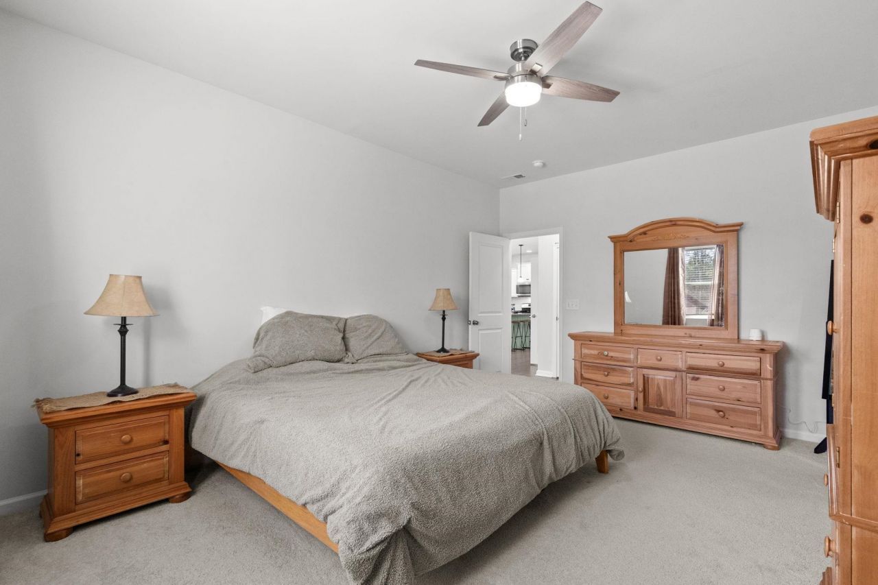 877 Wild Leaf Loop Photo 16