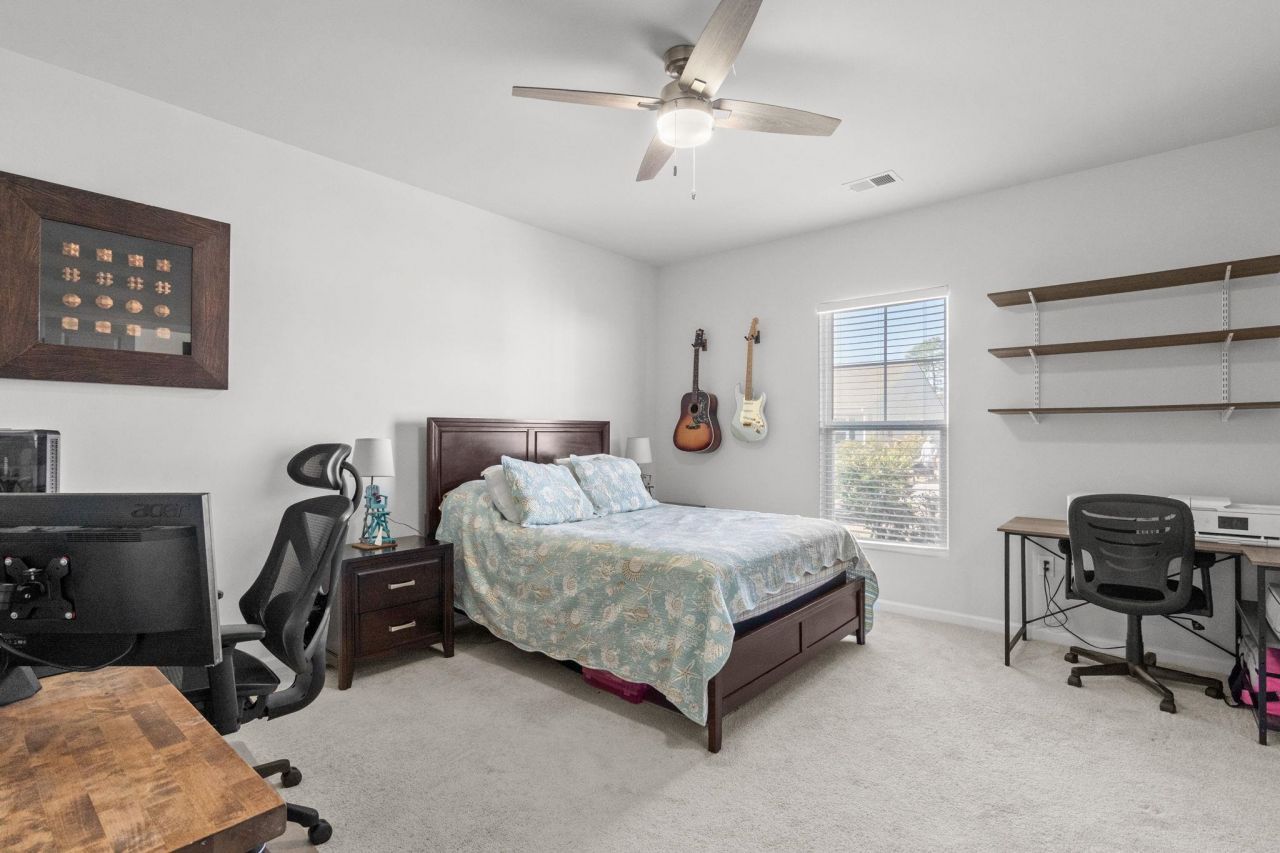 877 Wild Leaf Loop Photo 24