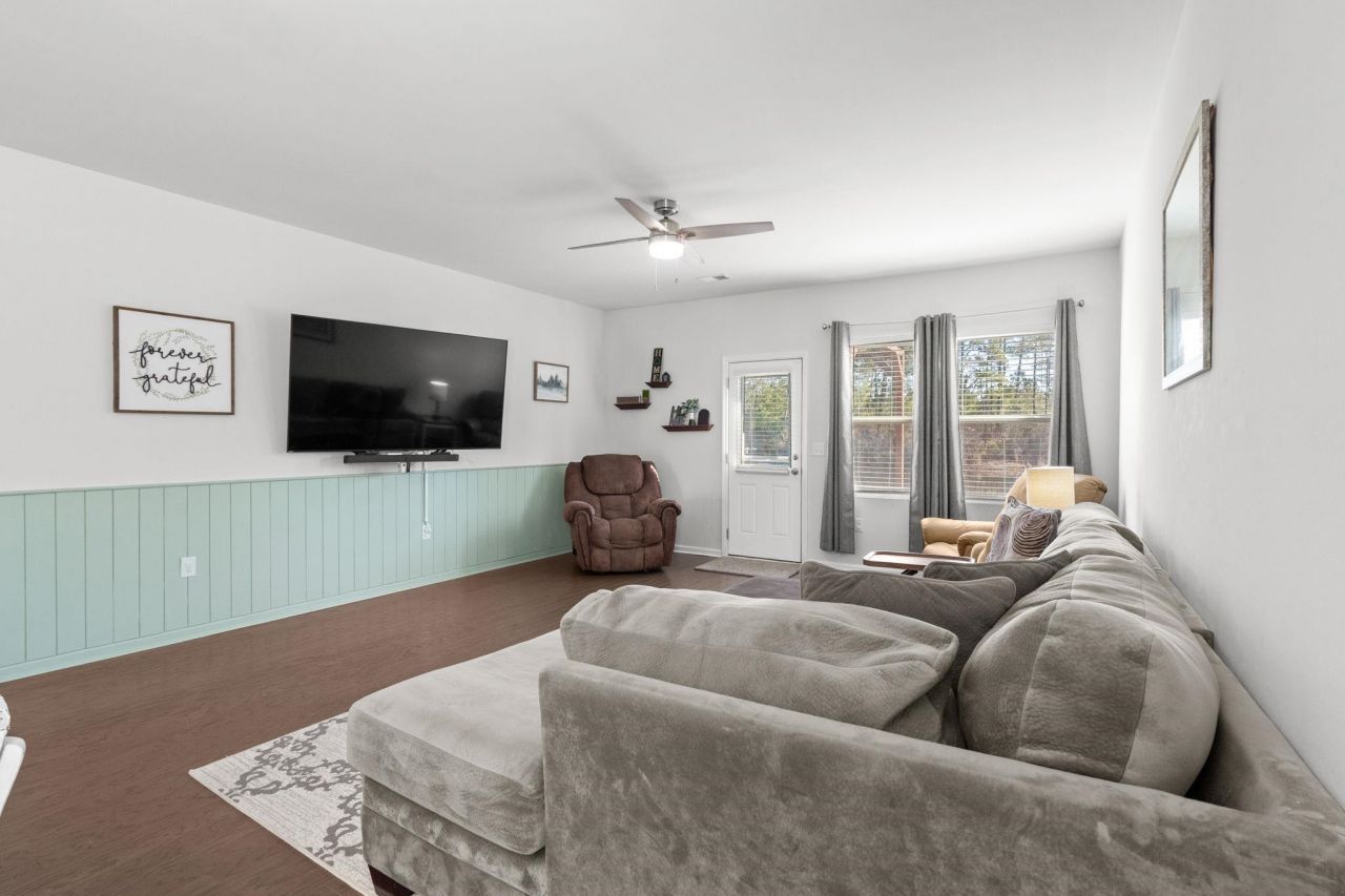 877 Wild Leaf Loop Photo 7