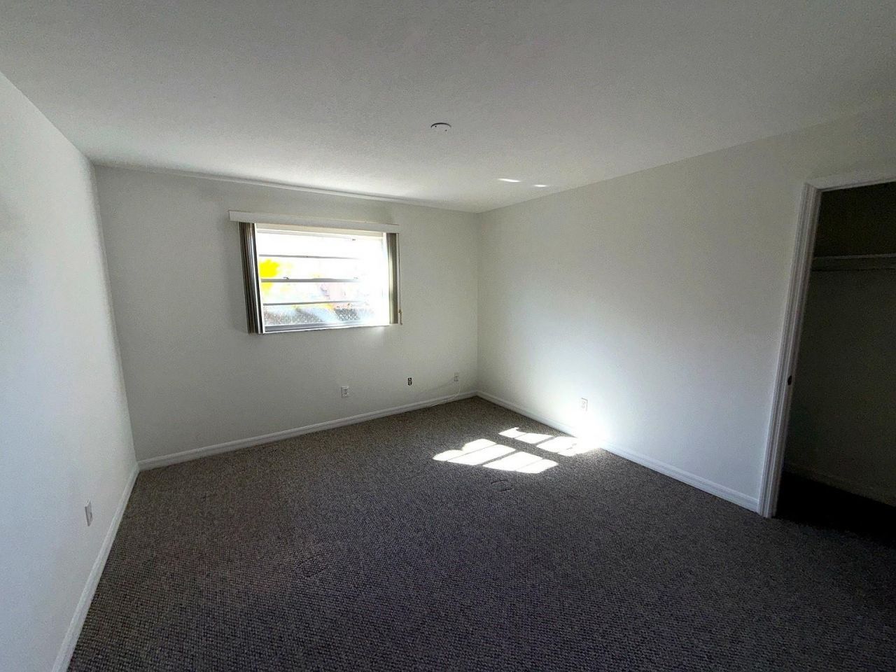 909 Canal Circle, Sebastian, FL 32958 Photo