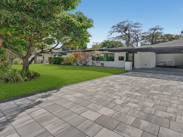 360 NW 33rd Street, Oakland Park, FL 33309