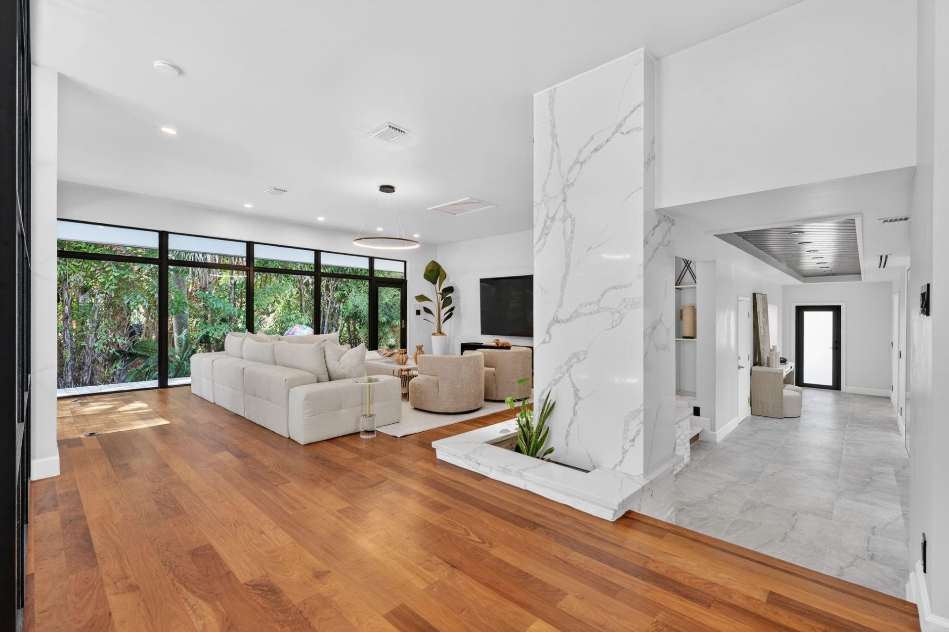 360 NW 33rd Street, Oakland Park, FL 33309 Photo