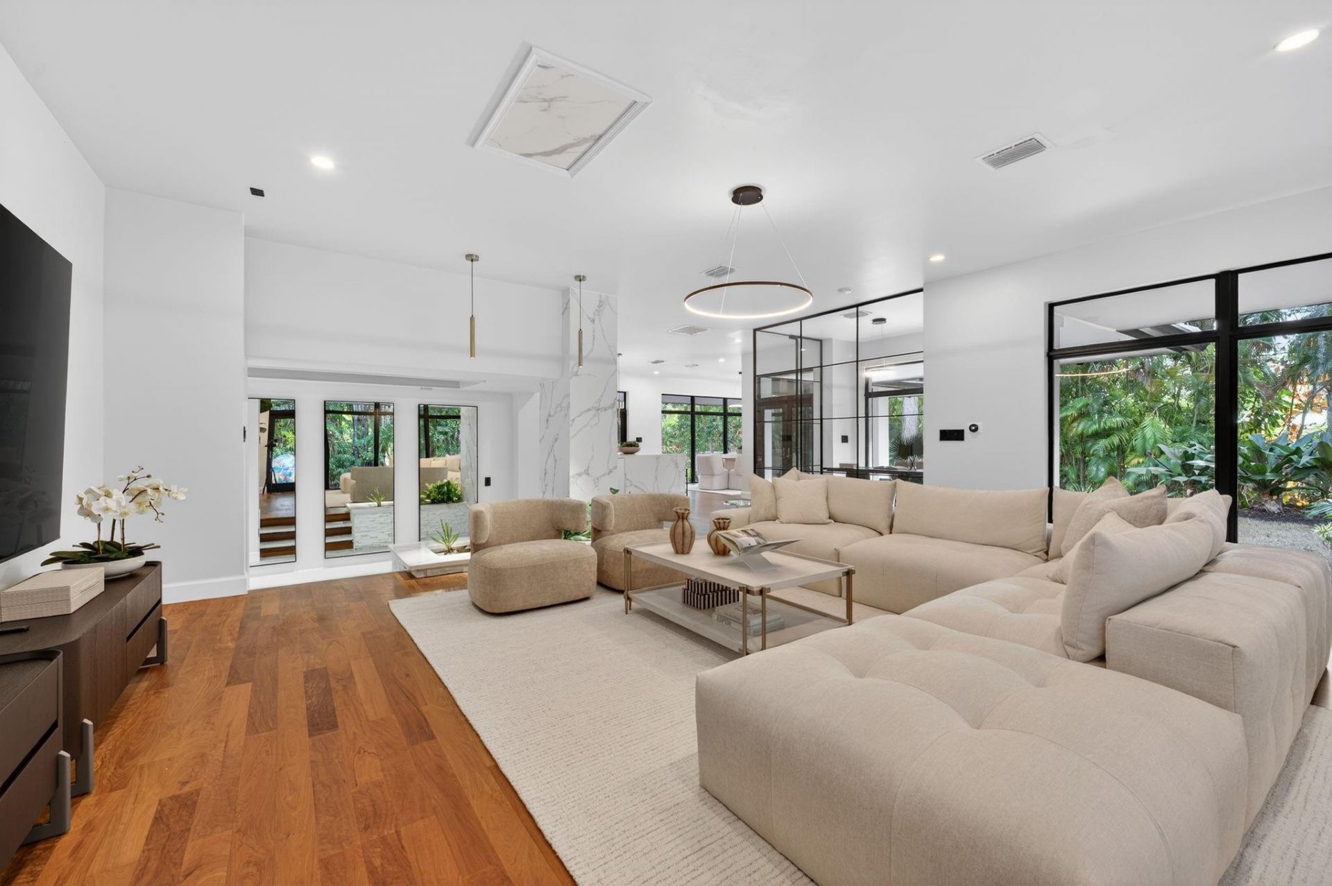 360 NW 33rd Street, Oakland Park, FL 33309 Photo