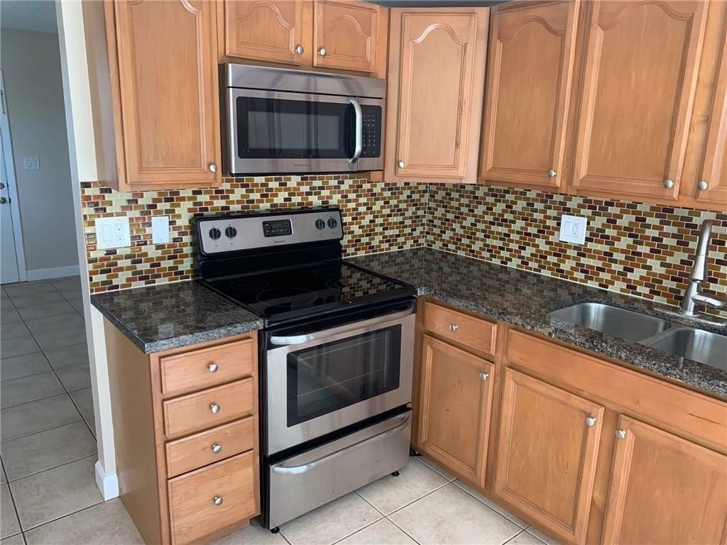 206 SW 1st Street, Unit J-4, Pompano Beach, FL 33060 Photo