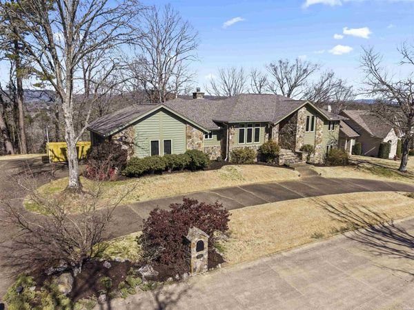 319 WHISPERING HILLS Street, Hot Springs, AR 71901