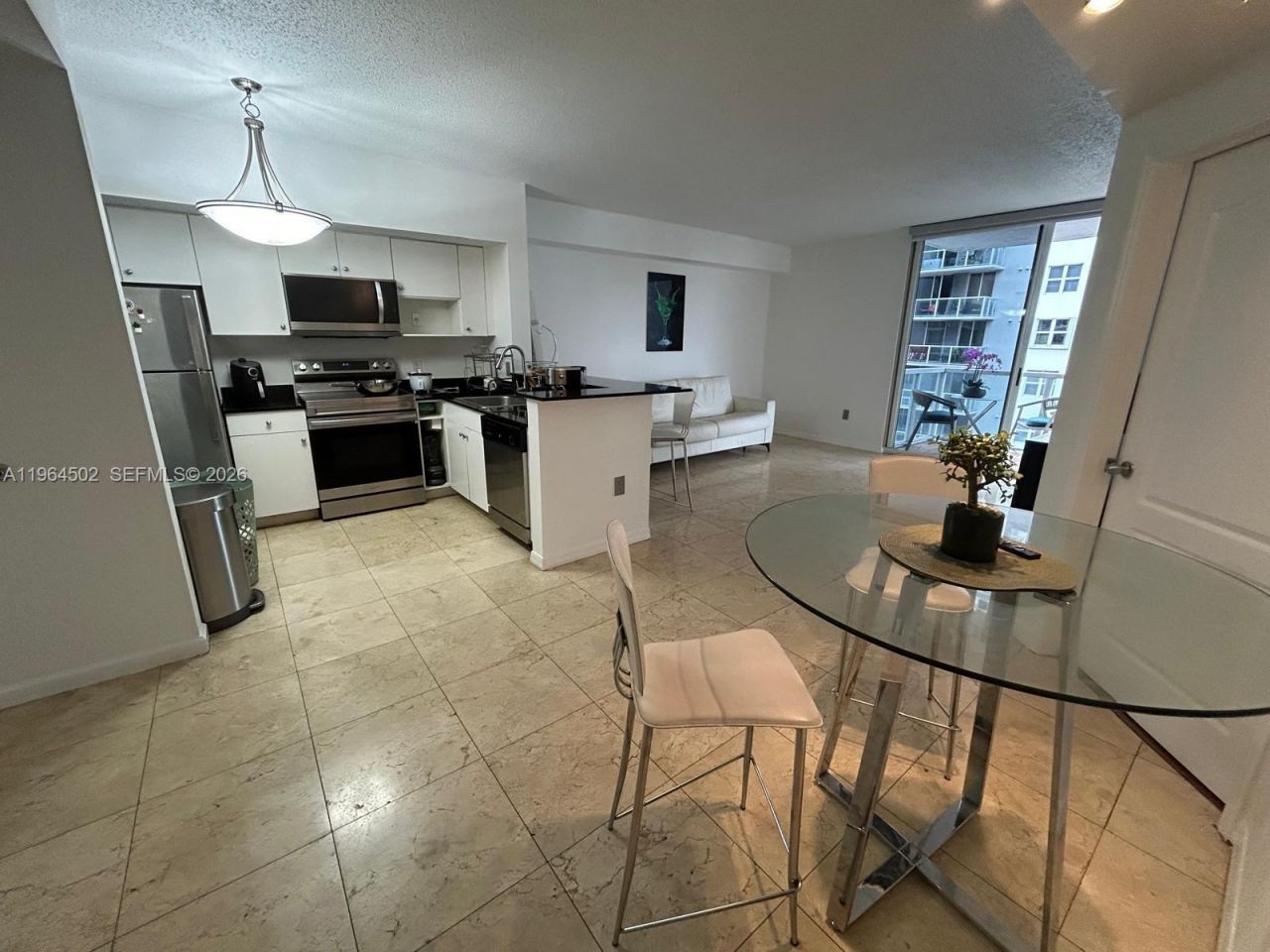 5077 NW 7th St , Unit 1012, Miami, FL 33126 Photo