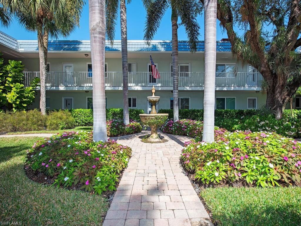 505 Broad Ave S, Unit 505, Naples, FL 34102 Photo