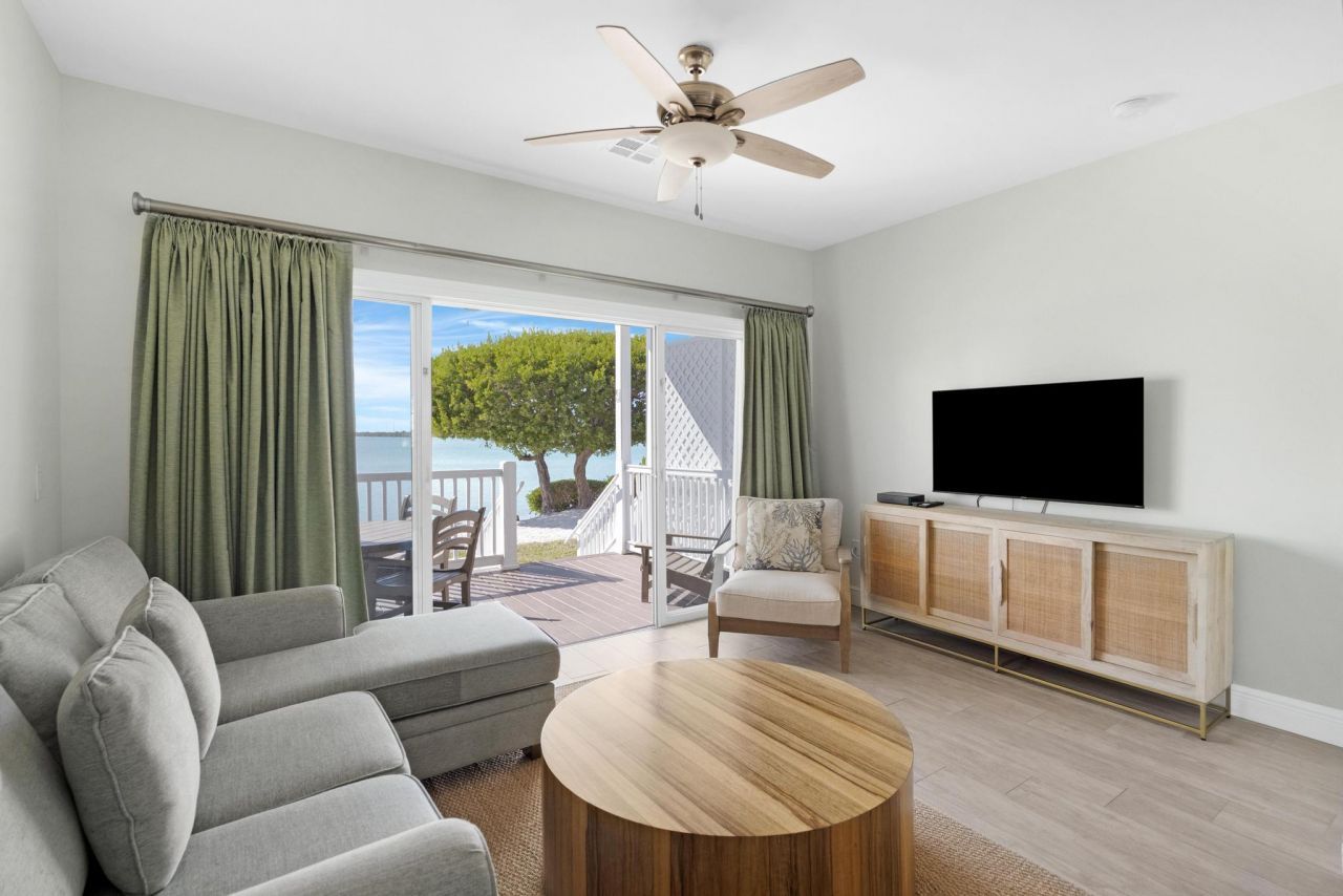 5006 Sunset Village Drive, Duck, FL 33050 Photo