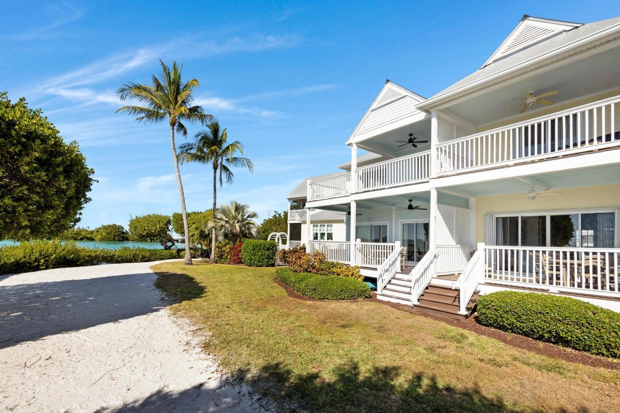 5006 Sunset Village Drive, Duck, FL 33050 Photo