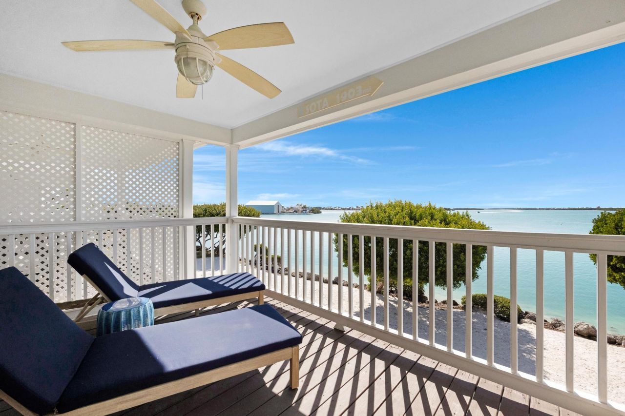 5006 Sunset Village Drive, Duck, FL 33050 Photo