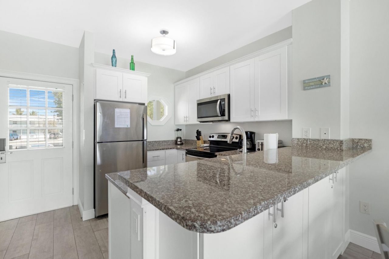 5006 Sunset Village Drive, Duck, FL 33050 Photo