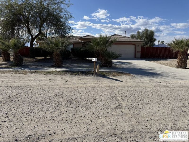 2869 Stardust Avenue, Thermal, CA 92274 Main Photo