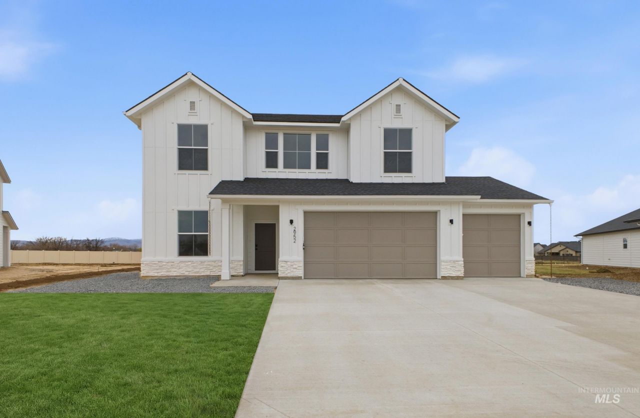 2952 N Schimigadoon Way, Eagle, ID 83616 Main Photo