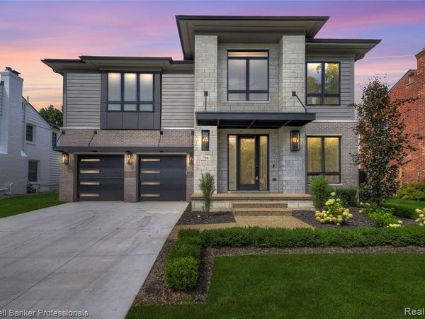 394 S Glenhurst Drive, Birmingham, MI 48009