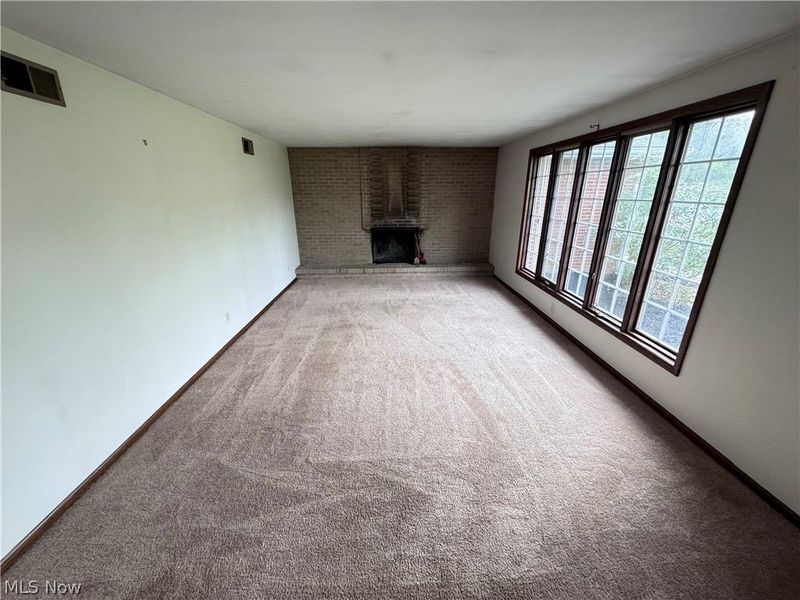 8615 Eberhart Road NE, Dover, OH 44622 Photo 2