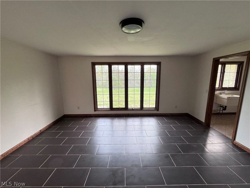 8615 Eberhart Road NE, Dover, OH 44622 Photo 7