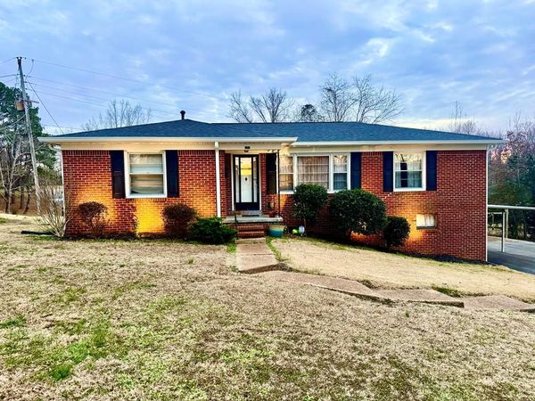 147 Berry, Camden, TN 38320