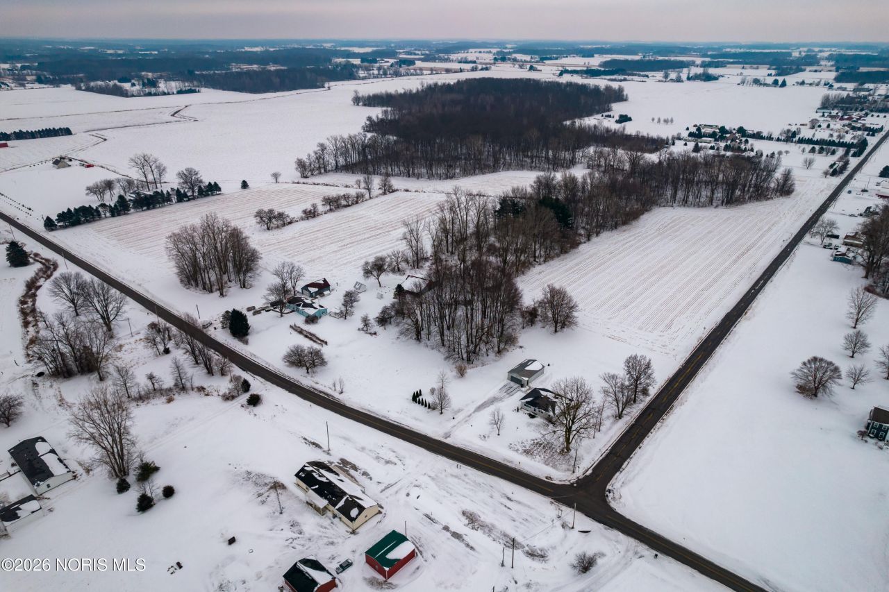 6881 County Road B, Delta, OH 43515 Main Photo