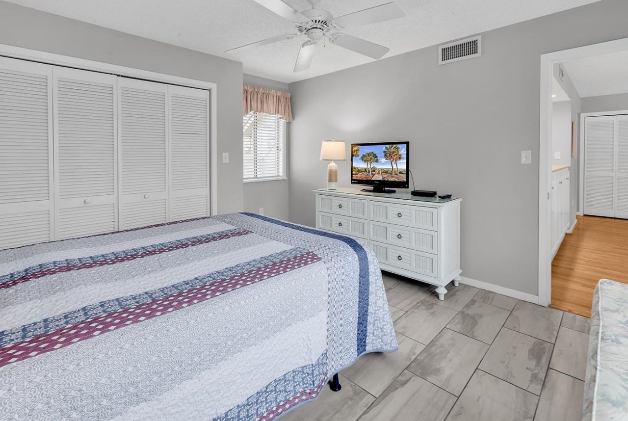 218 Westleton Dr. Photo 17