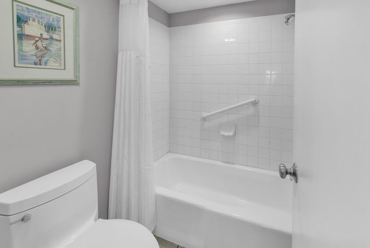 218 Westleton Dr. Photo 22