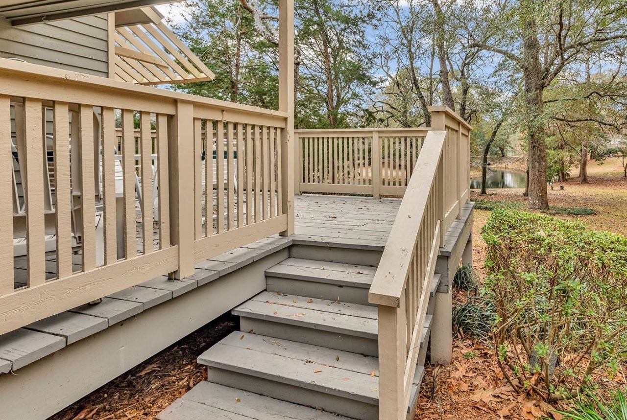 218 Westleton Dr. Photo 28