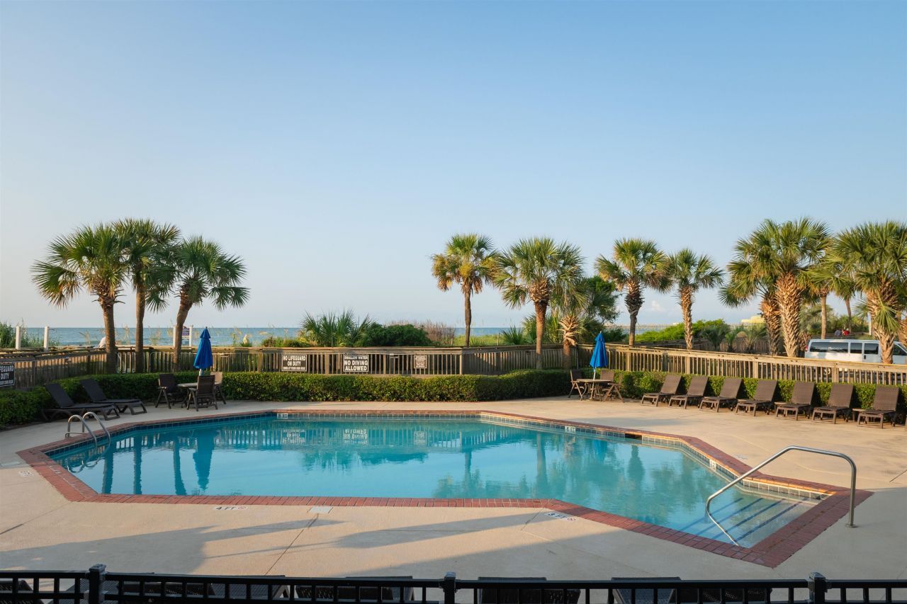 218 Westleton Dr. Photo 45