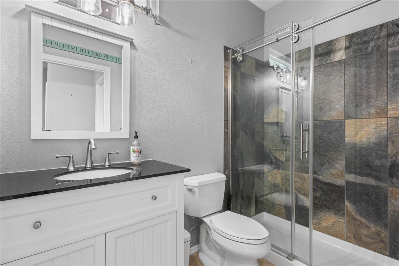 4911 50th Avenue W, Bradenton, FL 34210 Photo