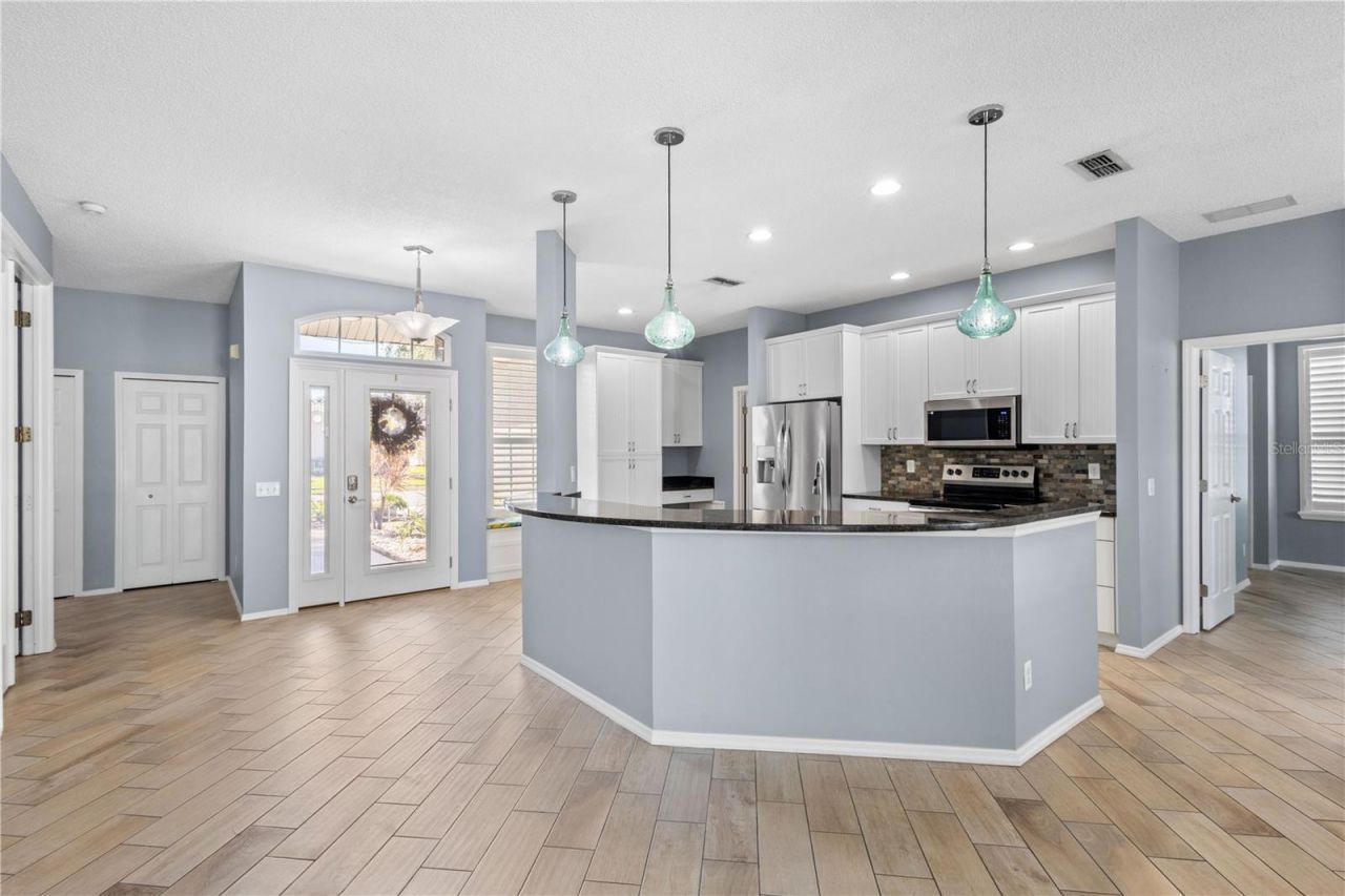 4911 50th Avenue W, Bradenton, FL 34210 Photo