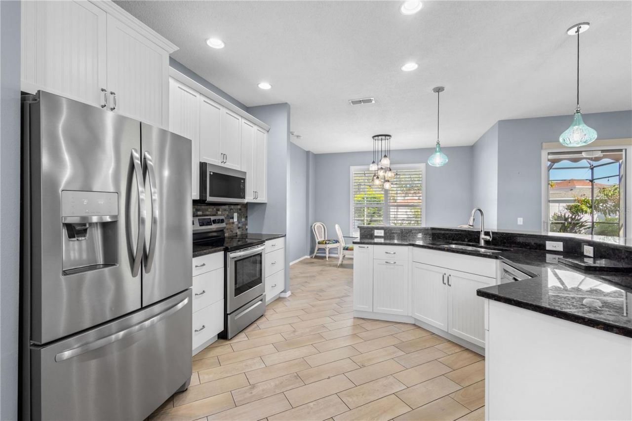 4911 50th Avenue W, Bradenton, FL 34210 Photo