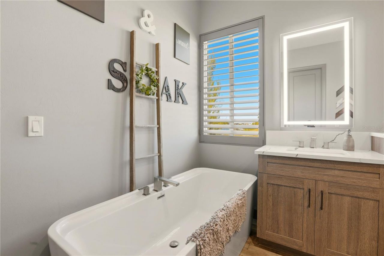 1616 N Old Burnt Store Road N, Cape Coral, FL 33993 Photo