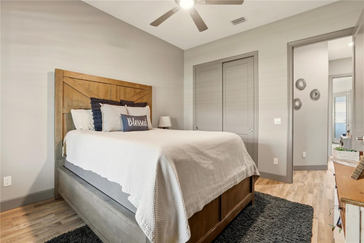 1616 N Old Burnt Store Road N, Cape Coral, FL 33993 Photo