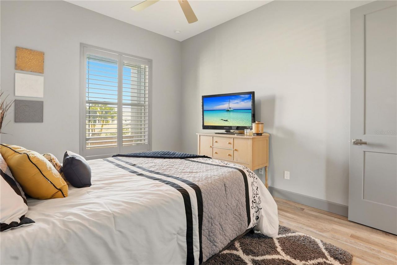 1616 N Old Burnt Store Road N, Cape Coral, FL 33993 Photo