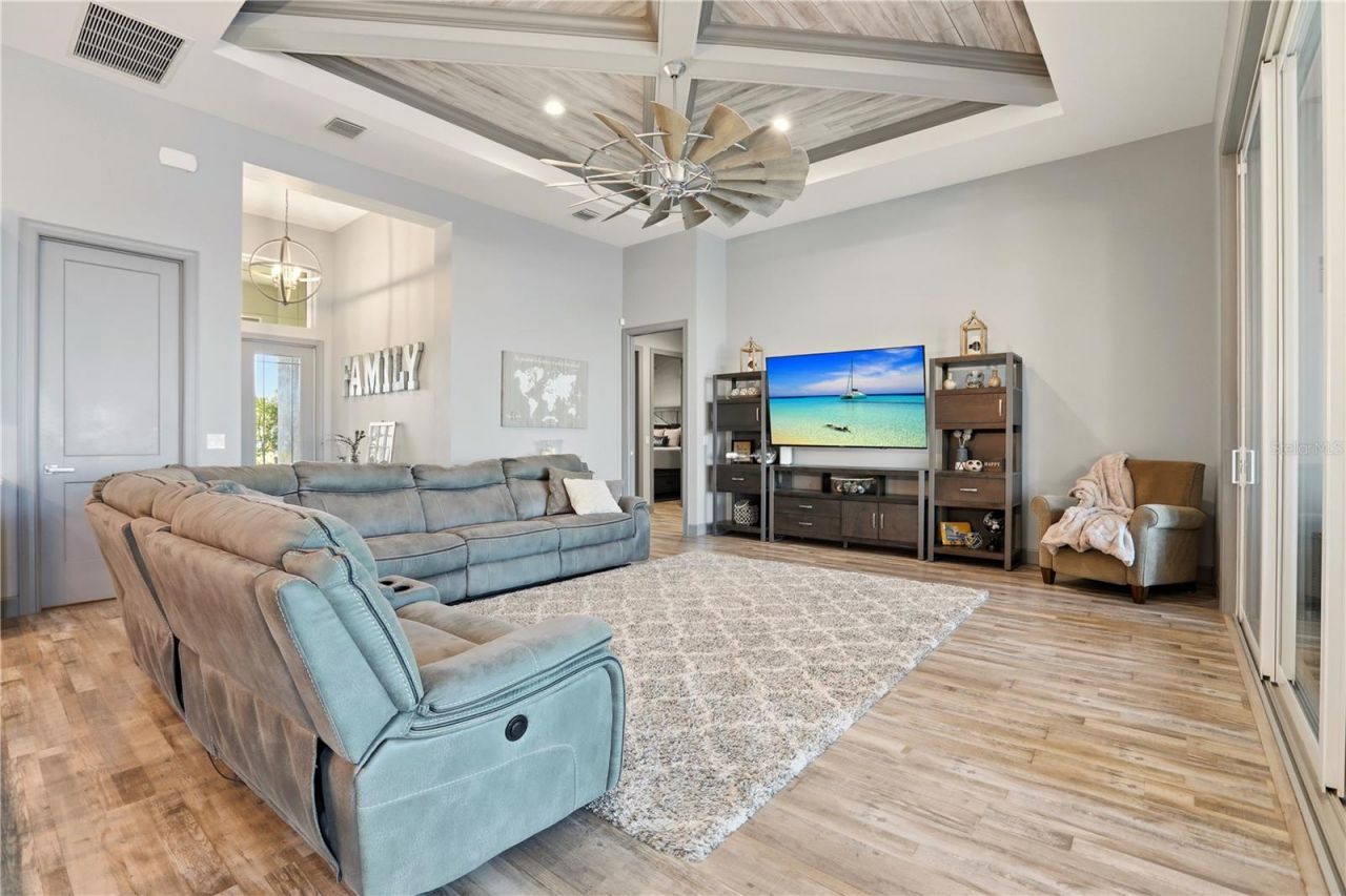 1616 N Old Burnt Store Road N, Cape Coral, FL 33993 Photo