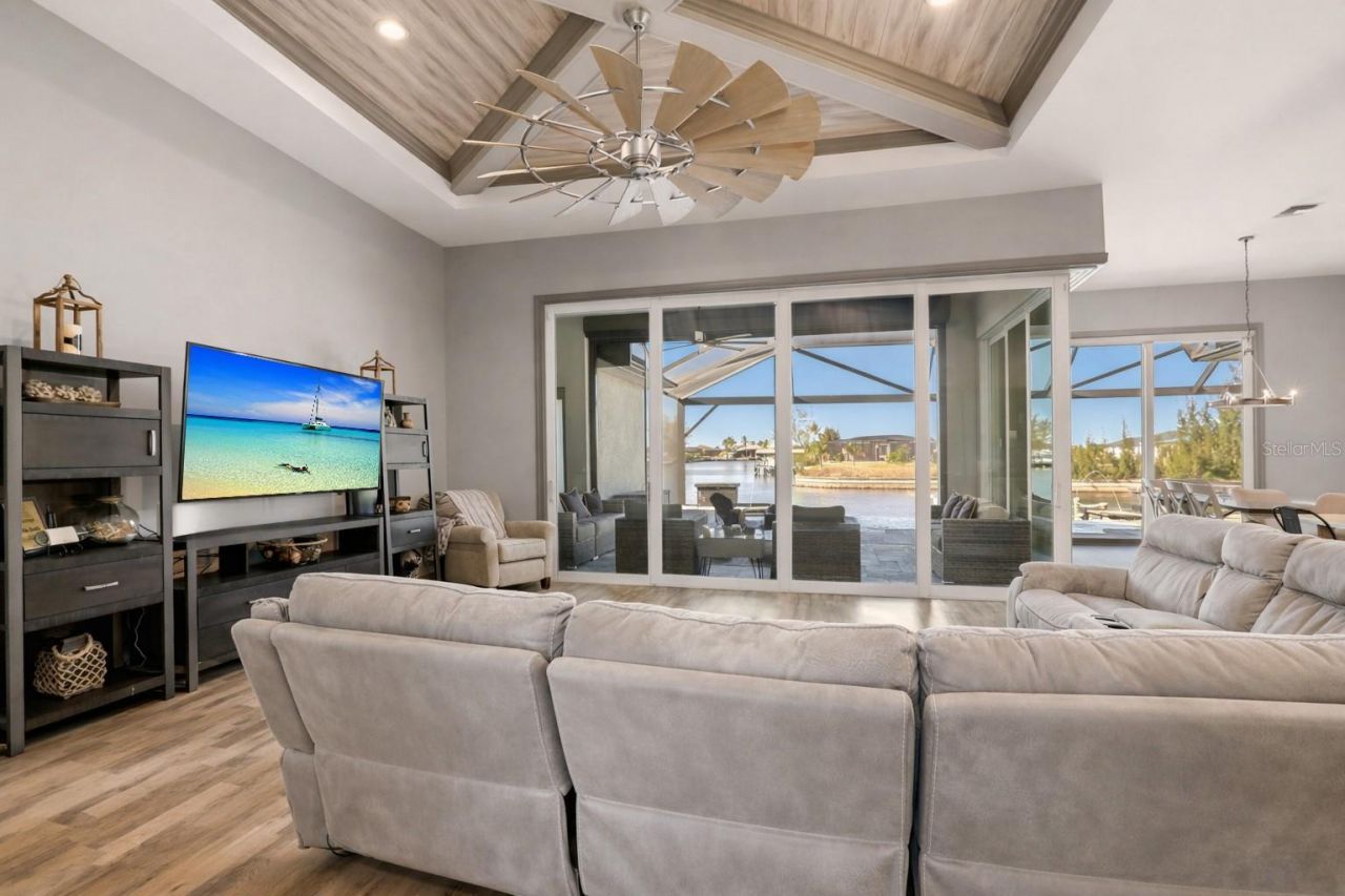 1616 N Old Burnt Store Road N, Cape Coral, FL 33993 Photo