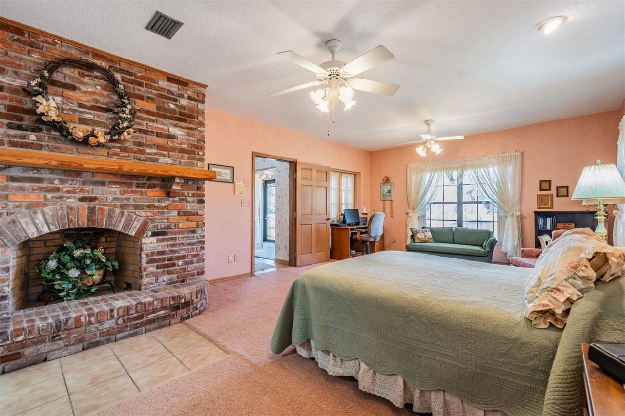 701 Duque Road, Lutz, FL 33549 Photo