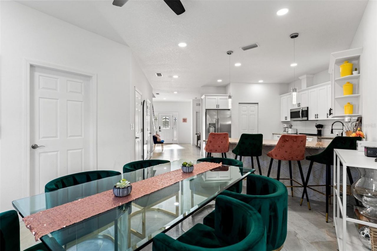7911 N Packwood Avenue, Tampa, FL 33604 Photo