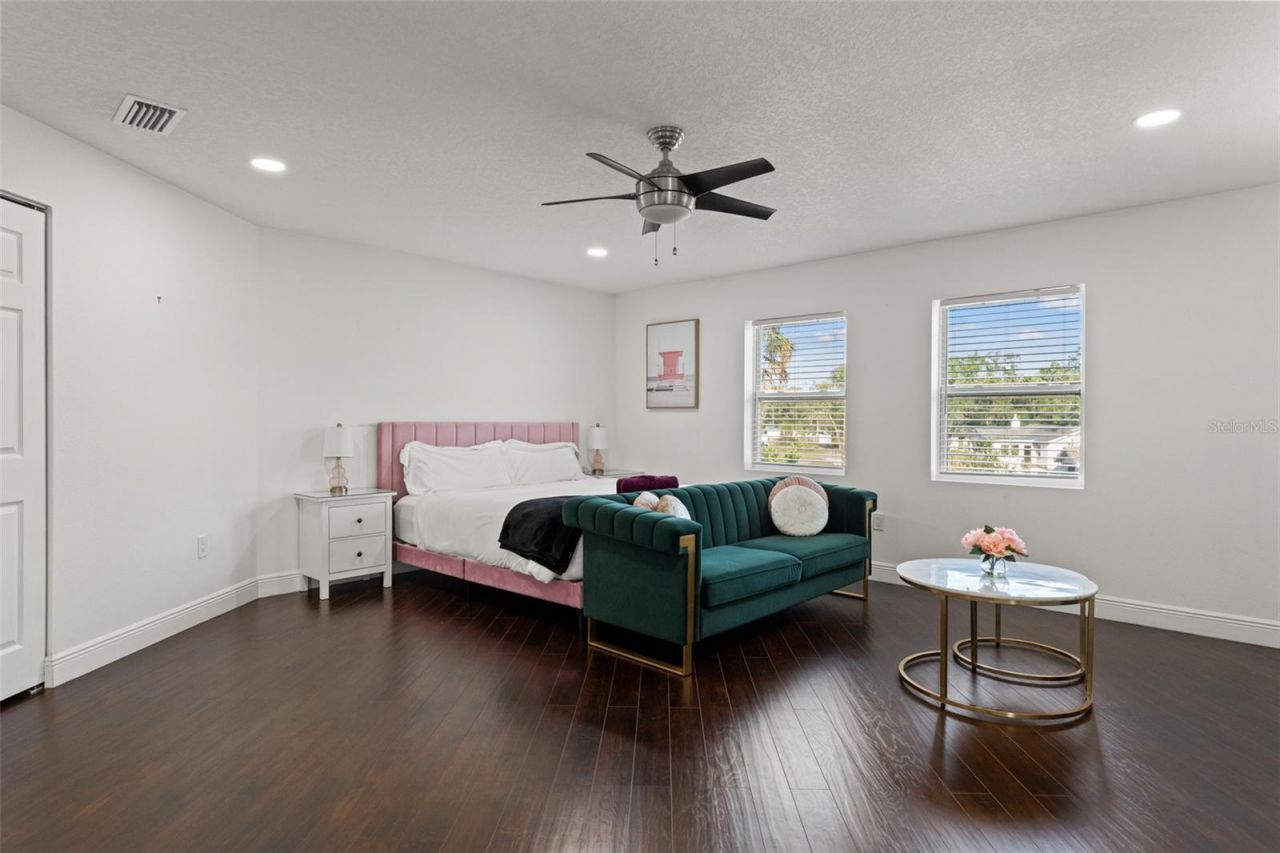 7911 N Packwood Avenue, Tampa, FL 33604 Photo