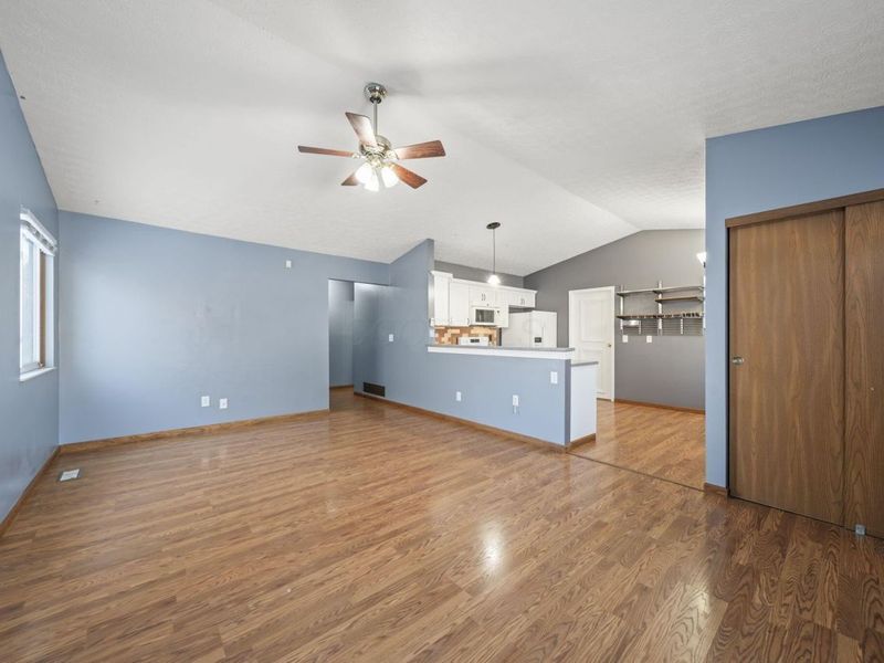 716 Academy Drive, Galloway, OH 43119 Photo 14