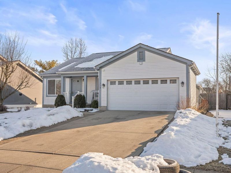 716 Academy Drive, Galloway, OH 43119 Photo 3