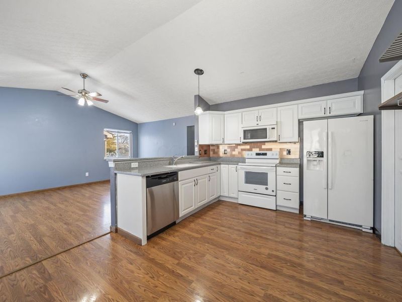 716 Academy Drive, Galloway, OH 43119 Photo 6