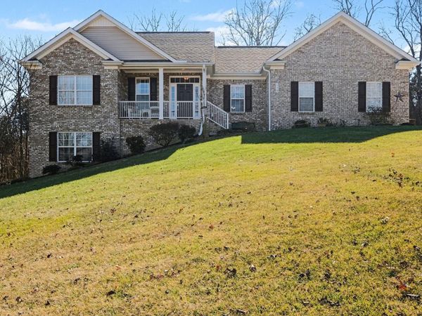 110 Timberland Dr, Columbia, TN 38401