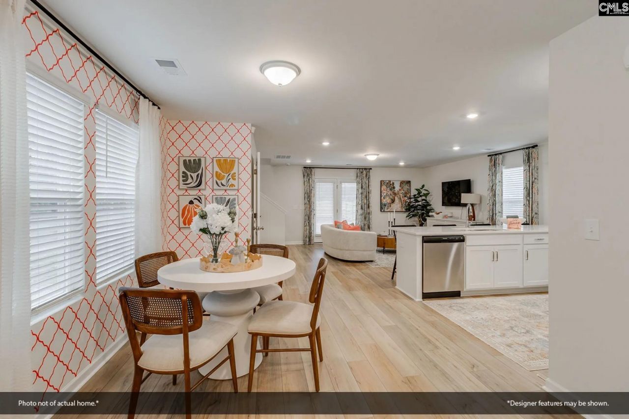 3340 Matrim Way Photo 4