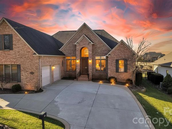 3708 Rock Bridge Drive NE, Conover, NC 28613