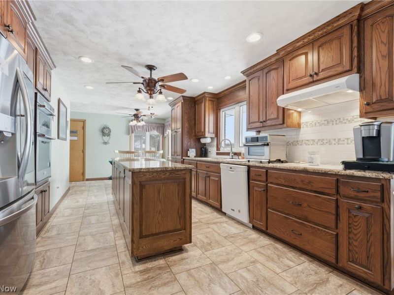 71 S Kohler Road, Orrville, OH 44667 Photo 10