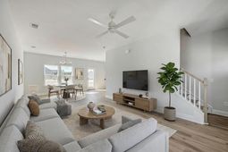 513 New Regenia Place photo 4