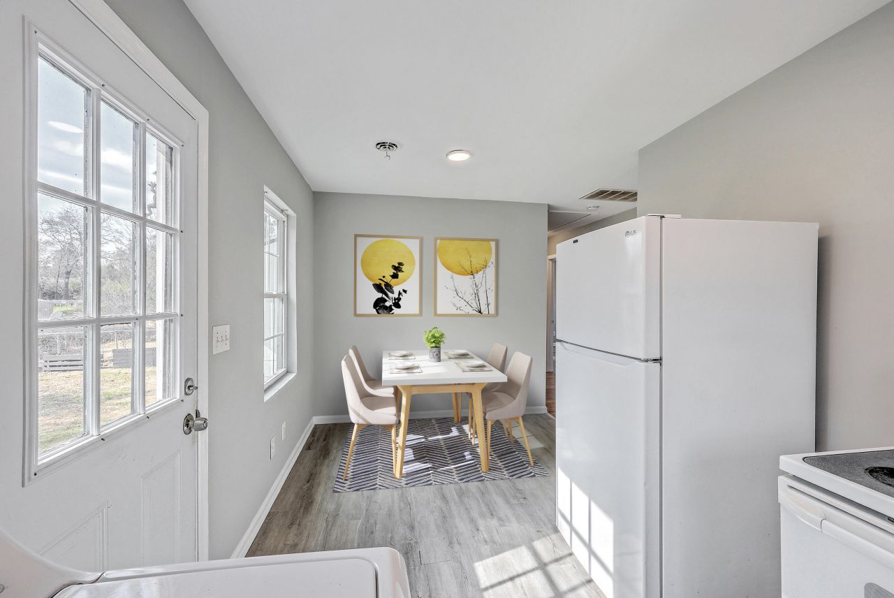 1089 Buist Avenue Photo 9