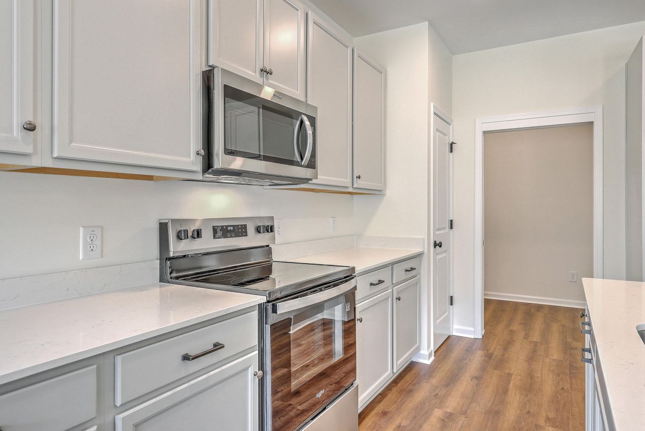 505 New Regenia Place Photo 10