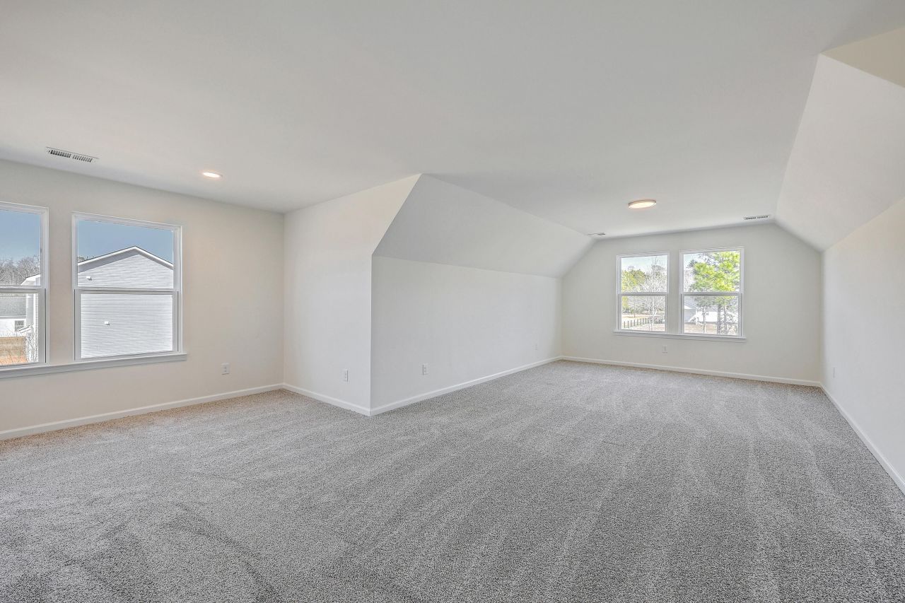 505 New Regenia Place Photo 13