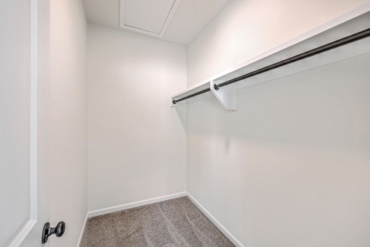 505 New Regenia Place Photo 14