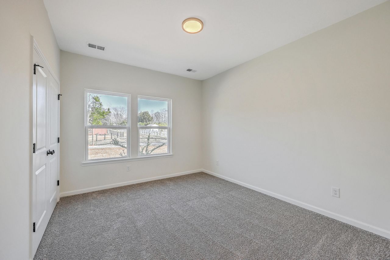 505 New Regenia Place Photo 15